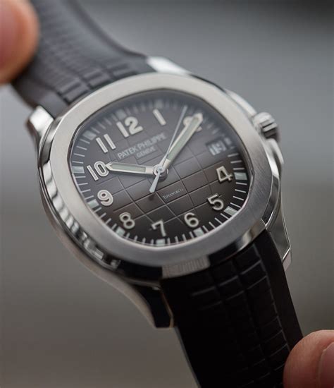 patek philippe 5165a aquanaut|Patek Philippe aquanaut 5167 price.